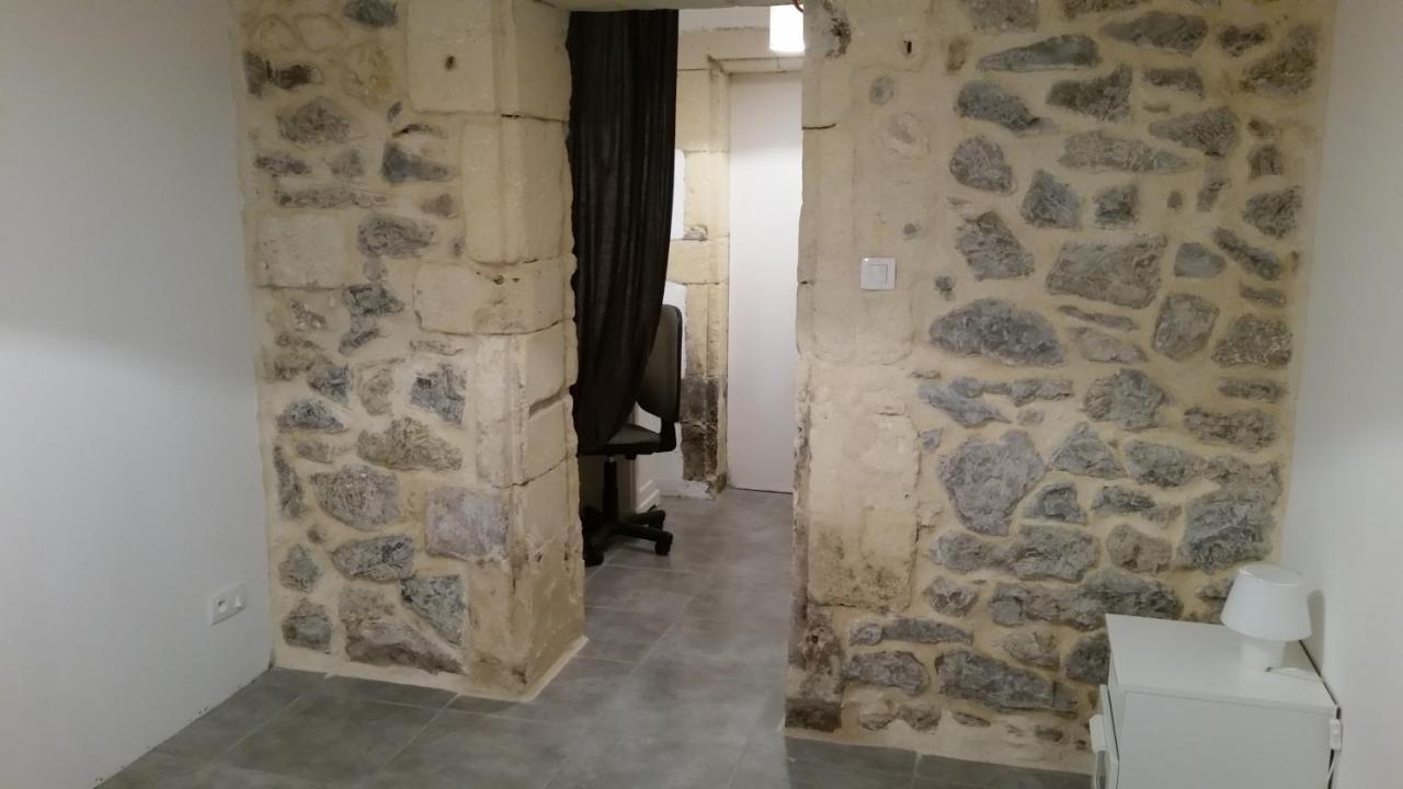 Pont De Crau Apartamento Arles Exterior foto